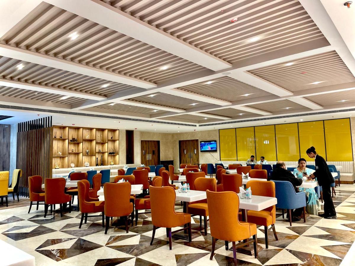 The Mars Resorts Meerut Exteriör bild